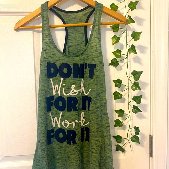 Tops - Green Work Out Top
